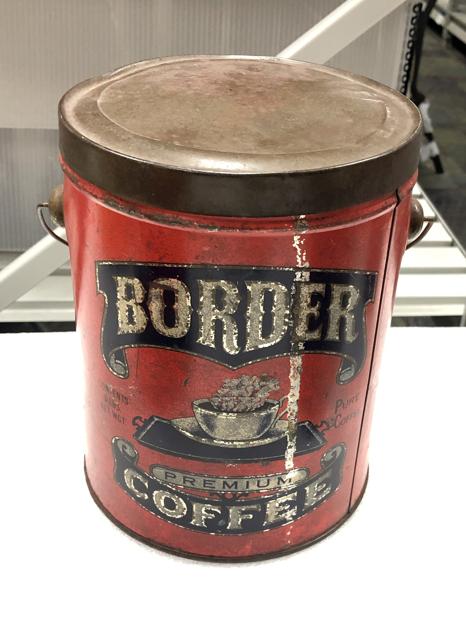 Border Premium Coffee 3 lb pail, Witte, 15 October 2019