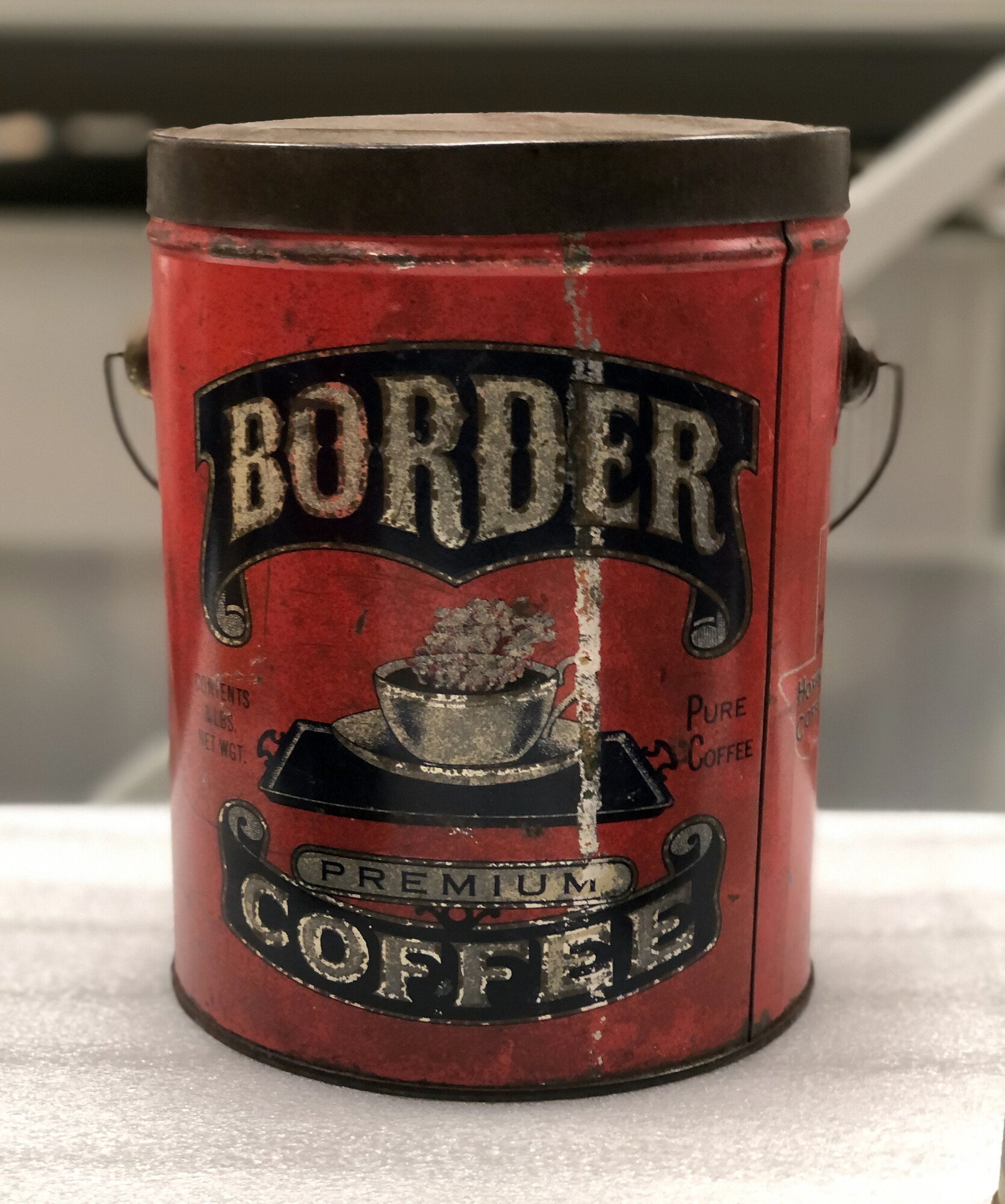 Border Premium Coffee 4 lb pail, Witte, 15 October 2019