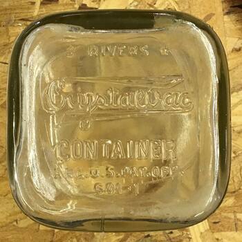 A Three Rivers Clear Crystalvac Quart jar from mold 601-1.